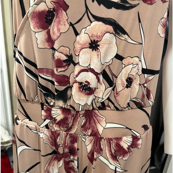 Jumpsuit - Picture 2 of 14